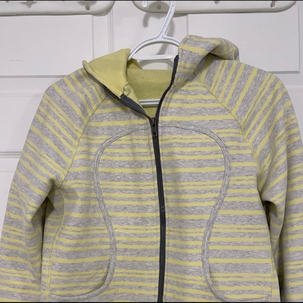 Rare Lululemon scuba full zip - Picture 3 of 7